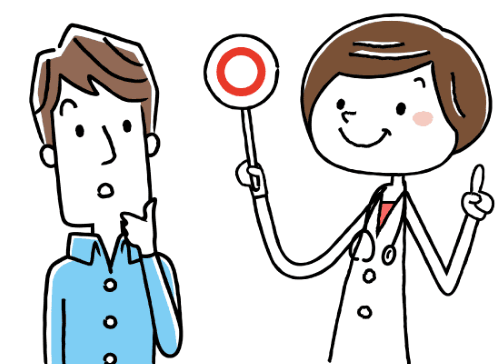 丸の札をあげて話をする看護師と真剣に話を聞く若い男性