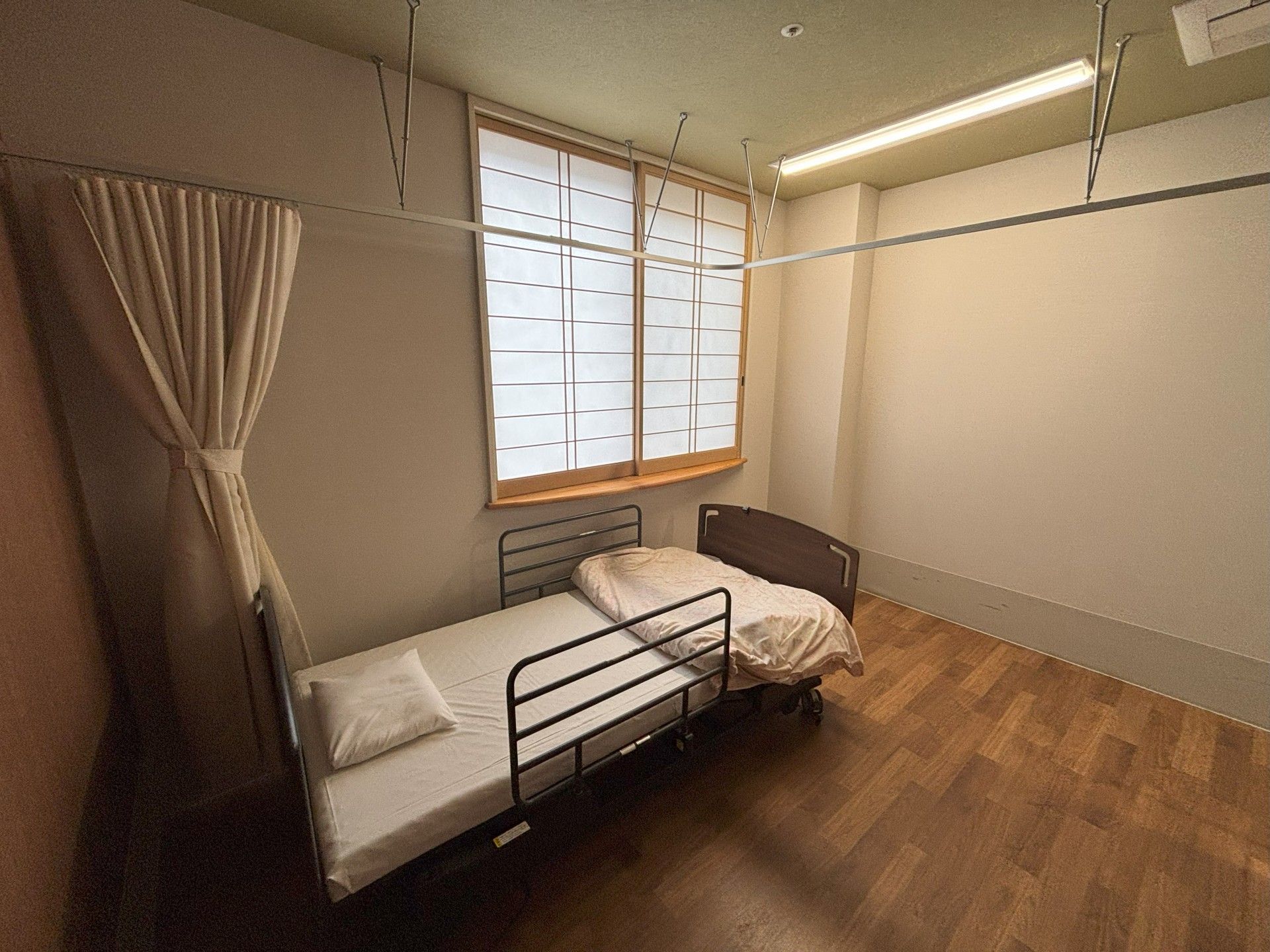 落ち着いた雰囲気の居室