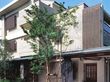 「アライブ目白」の外観。目白駅から数分の所にある、3階建ての住宅風老人ホームである。