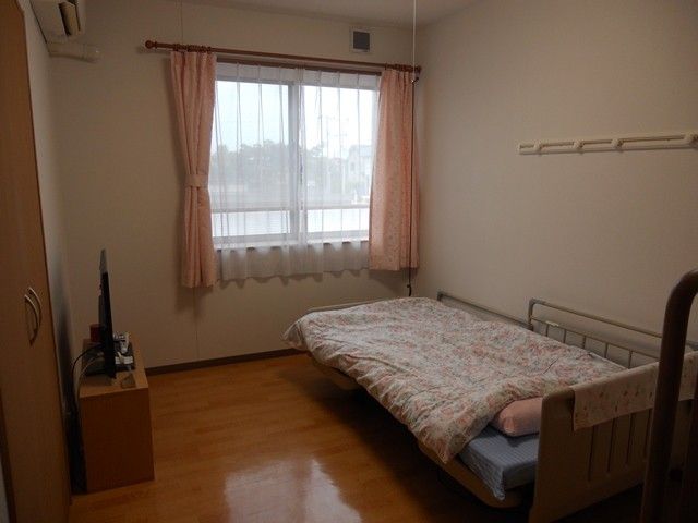 清潔な個室の寝室