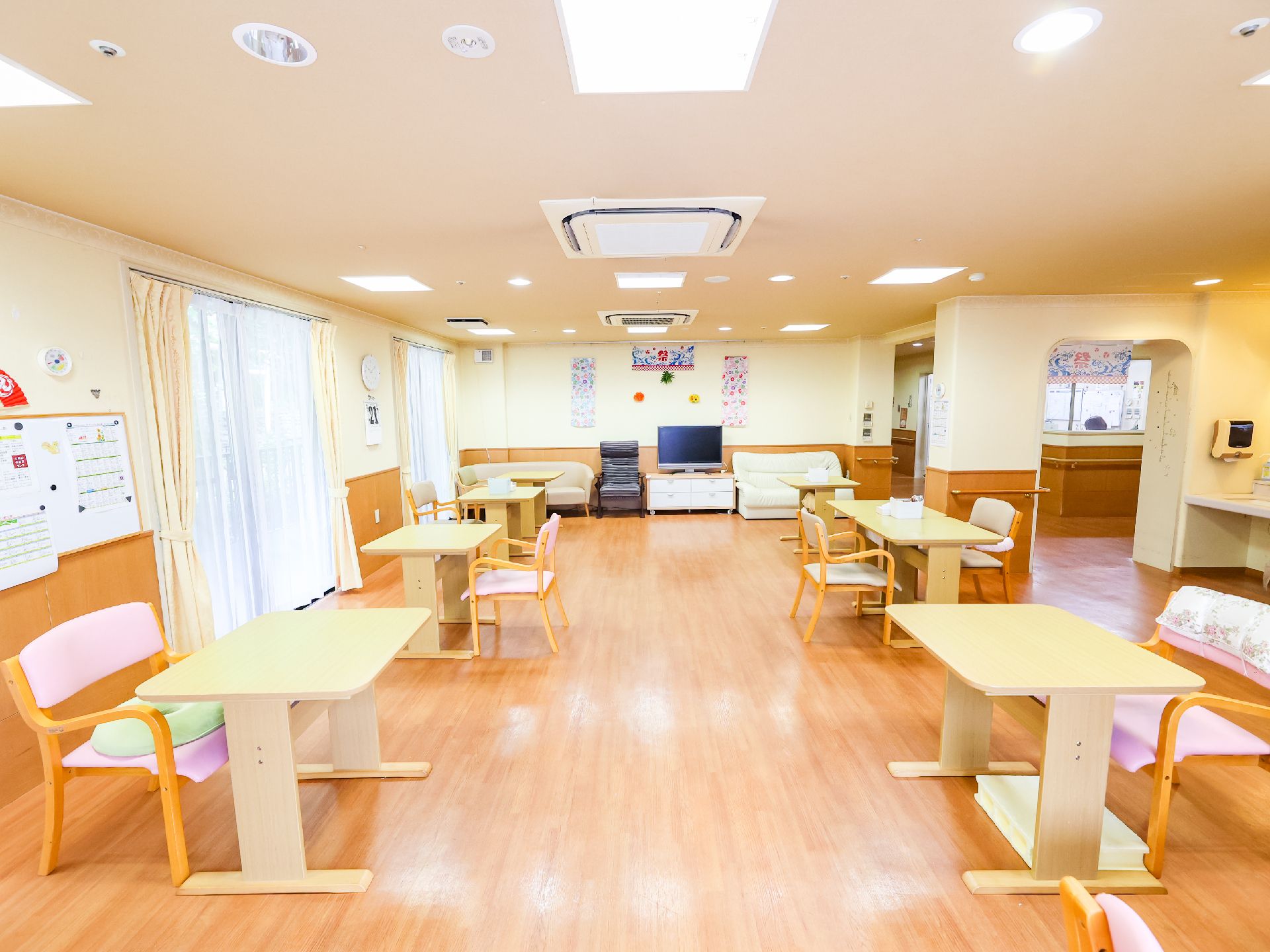 家具配置にゆとりをもたせた共有スペース