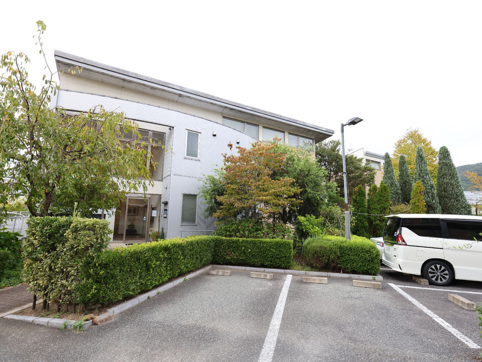 駐車場があり、家族や親せきが車で通いやすい介護施設