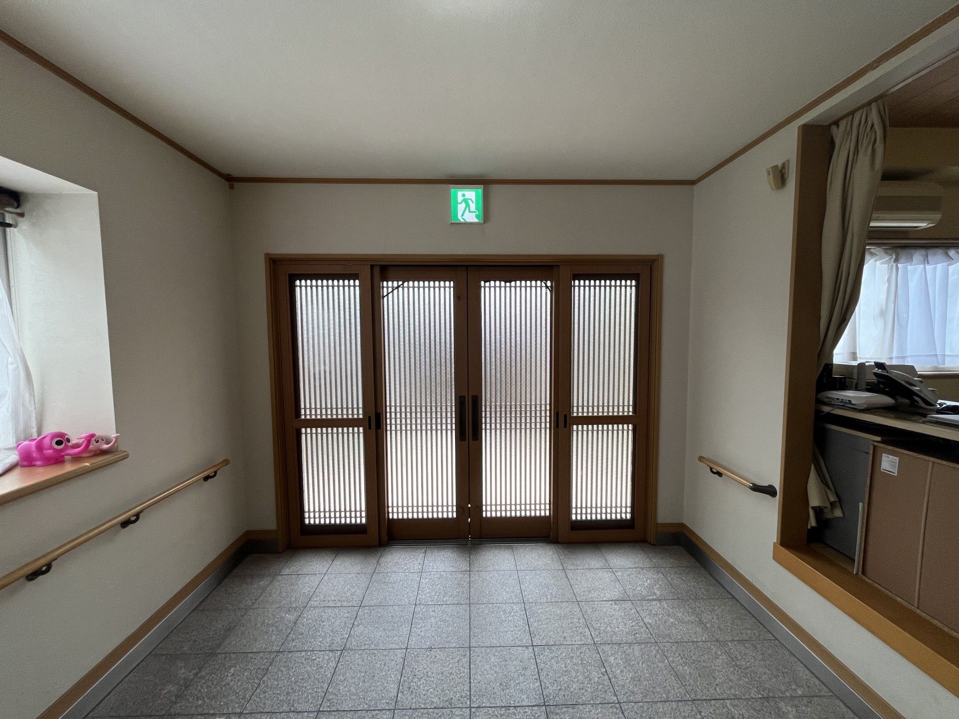 安全な出入口