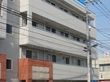 「プラチナ・シニアホーム足立竹ノ塚」の外観。マンション風の外観になっており、4階建ての施設になっている。