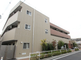 静かな住宅街の外観