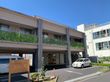 新緑が映える居室の外観