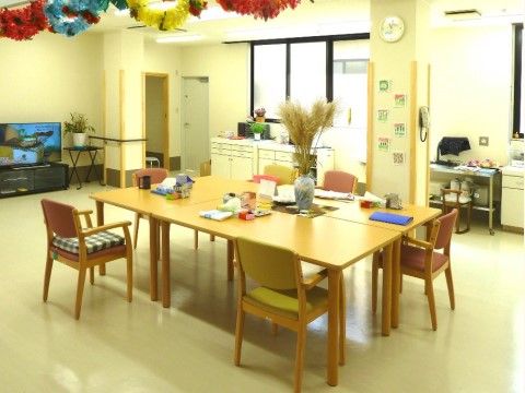 「やまぐちハウス彩-iRodori-」の食堂。ご入居者様同士の交流の場として利用できる。