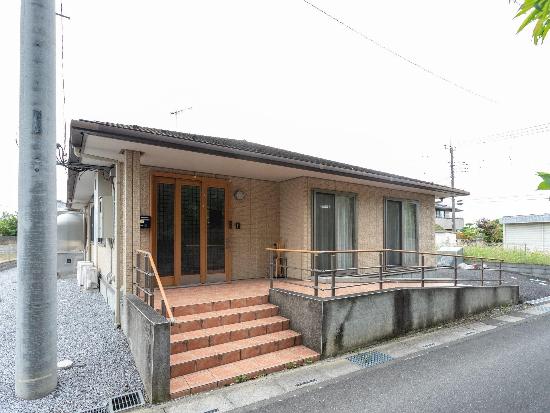 バリアフリーの入口施設