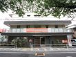 三階建ての建物で2階3階にはベランダがある。入口付近は段差がなく車椅子の方が安全に出入りすることができる。