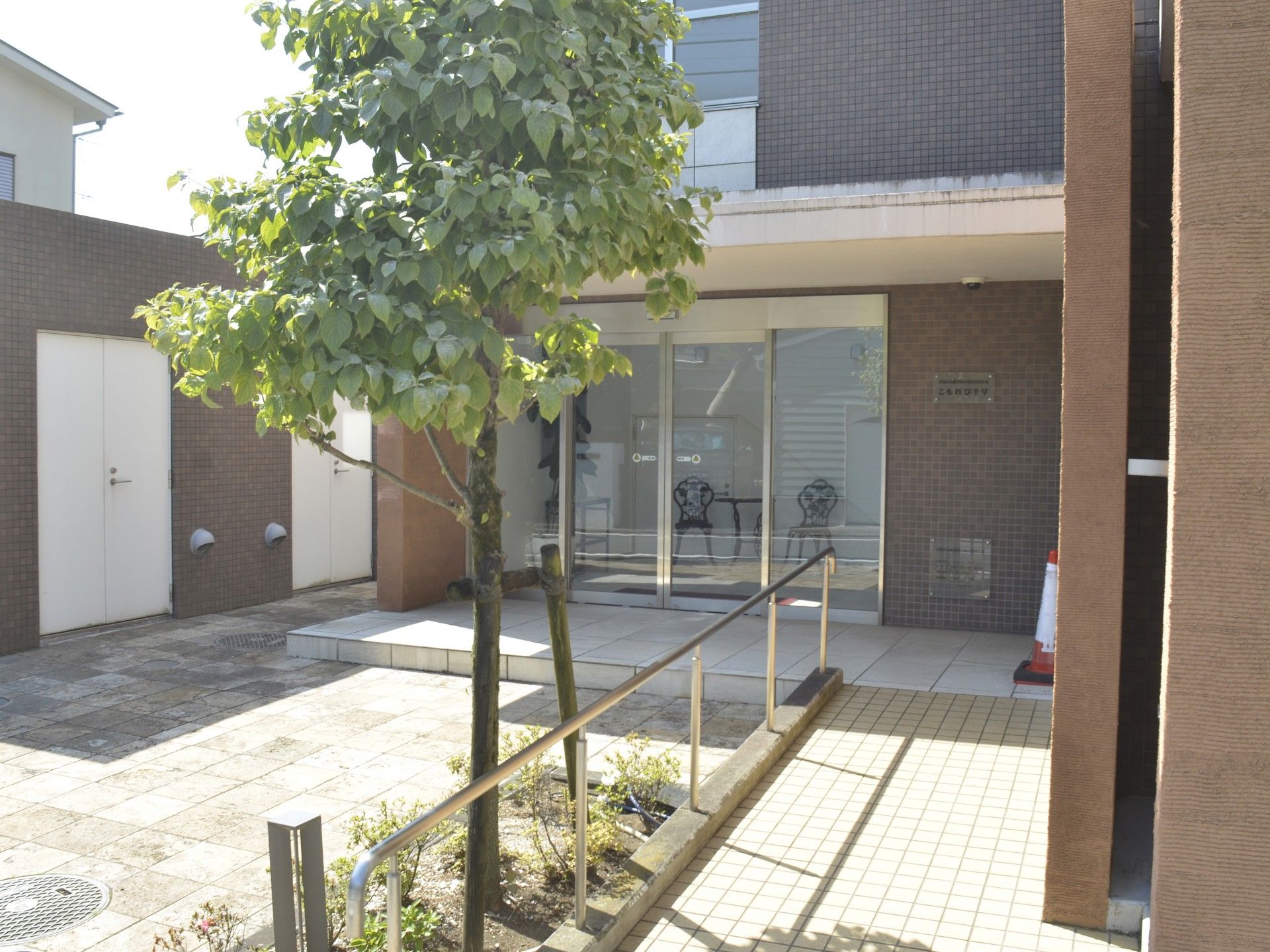 緑豊かなエントランス