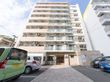 マンションのような外観の施設は9階建てになっている。気軽に見学や問い合わせができる。居室は80戸。内8戸がショートステイ。