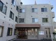 建物の正面玄関