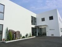 清潔感のある建物の外観
