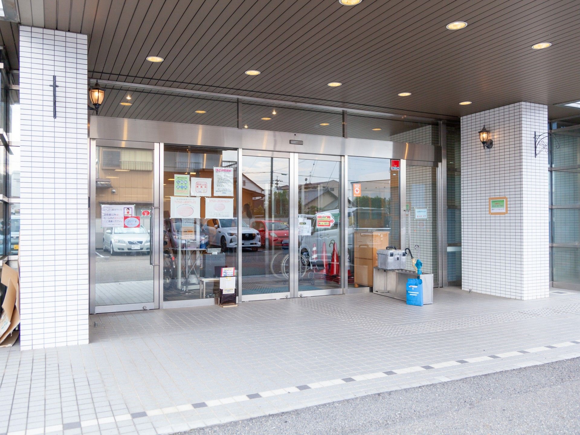 自動ドアのある玄関
