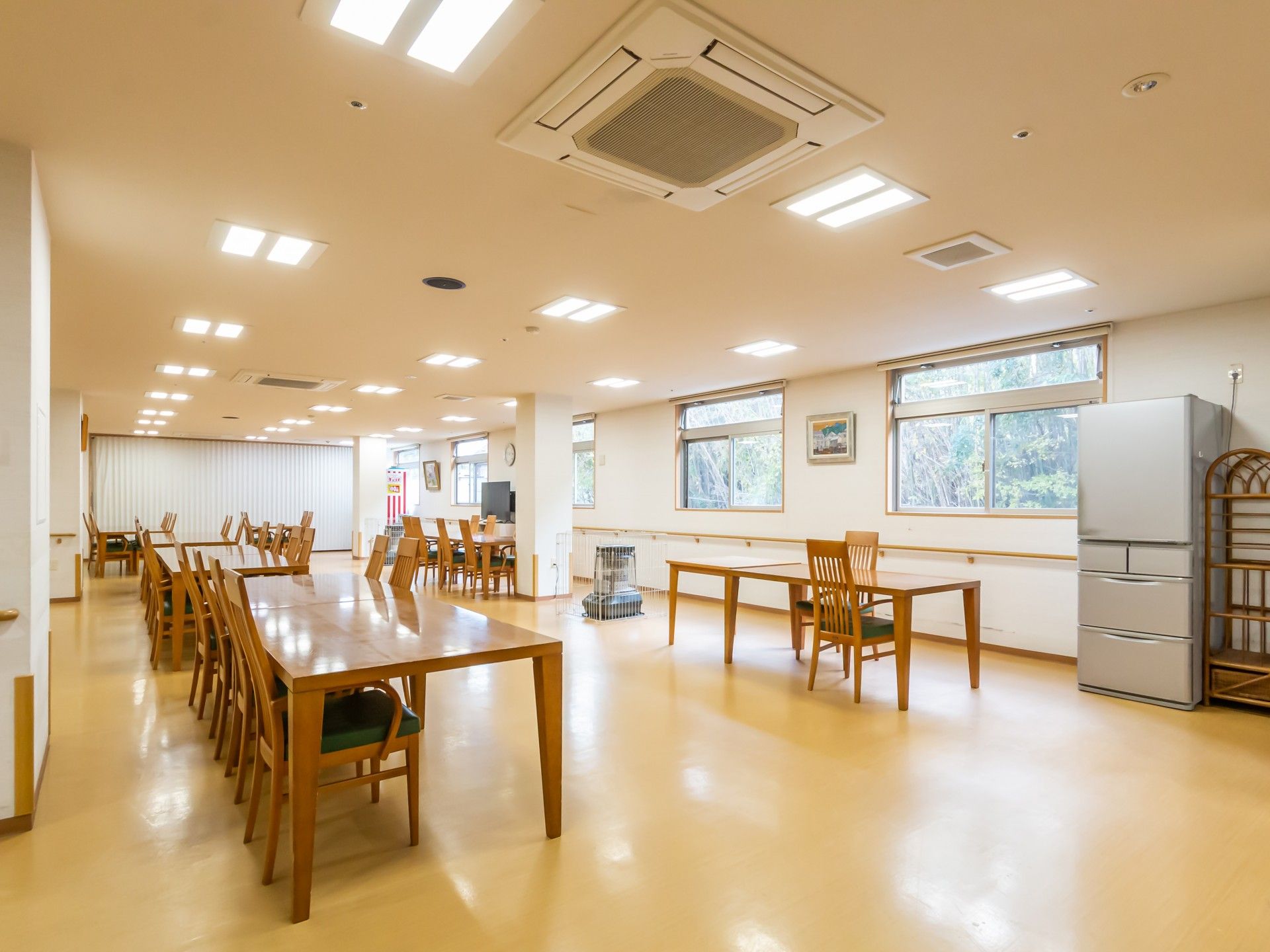 広い食堂の様子