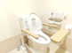 明るく清潔なトイレ設備
