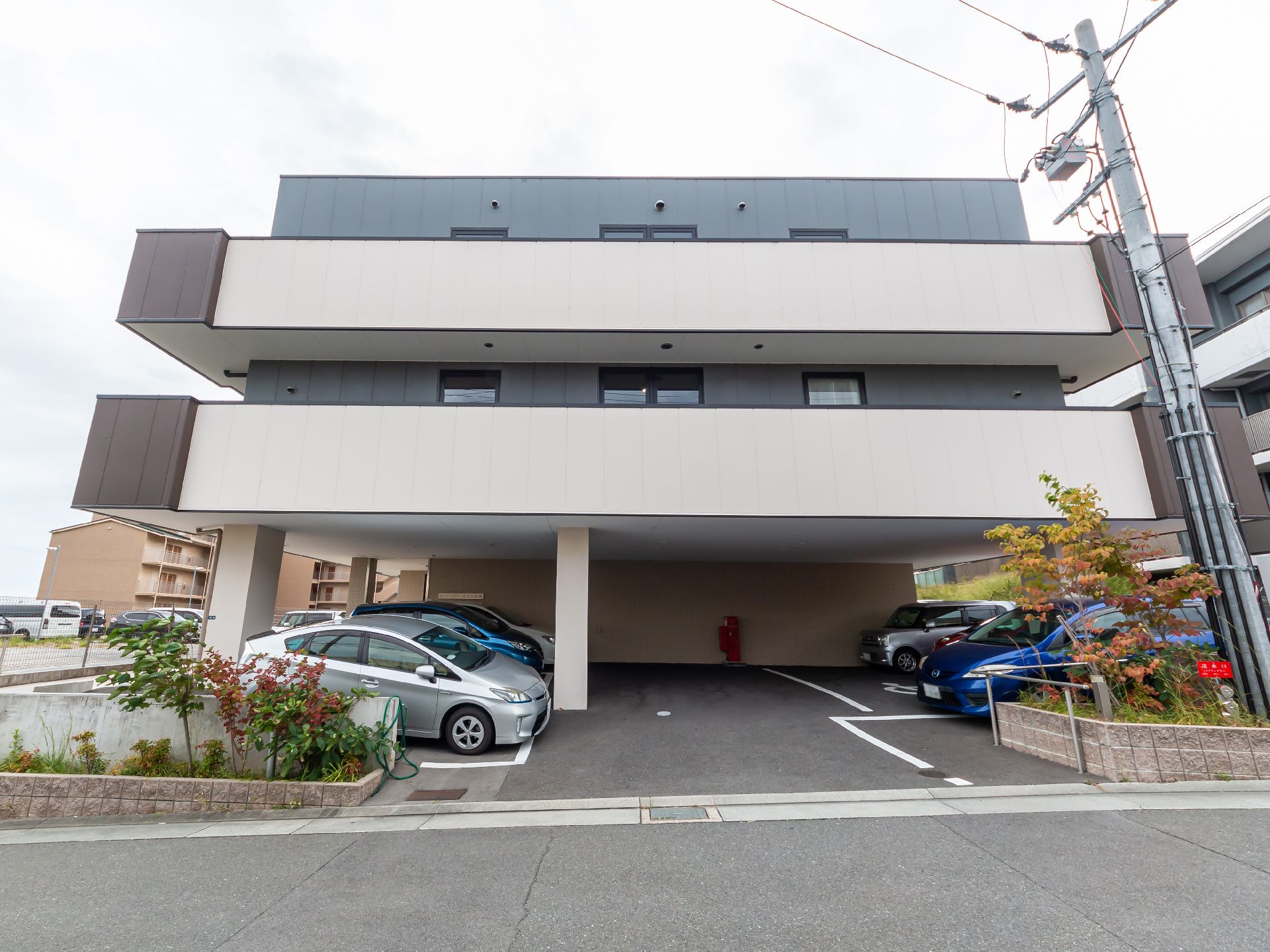 ３階建ての施設