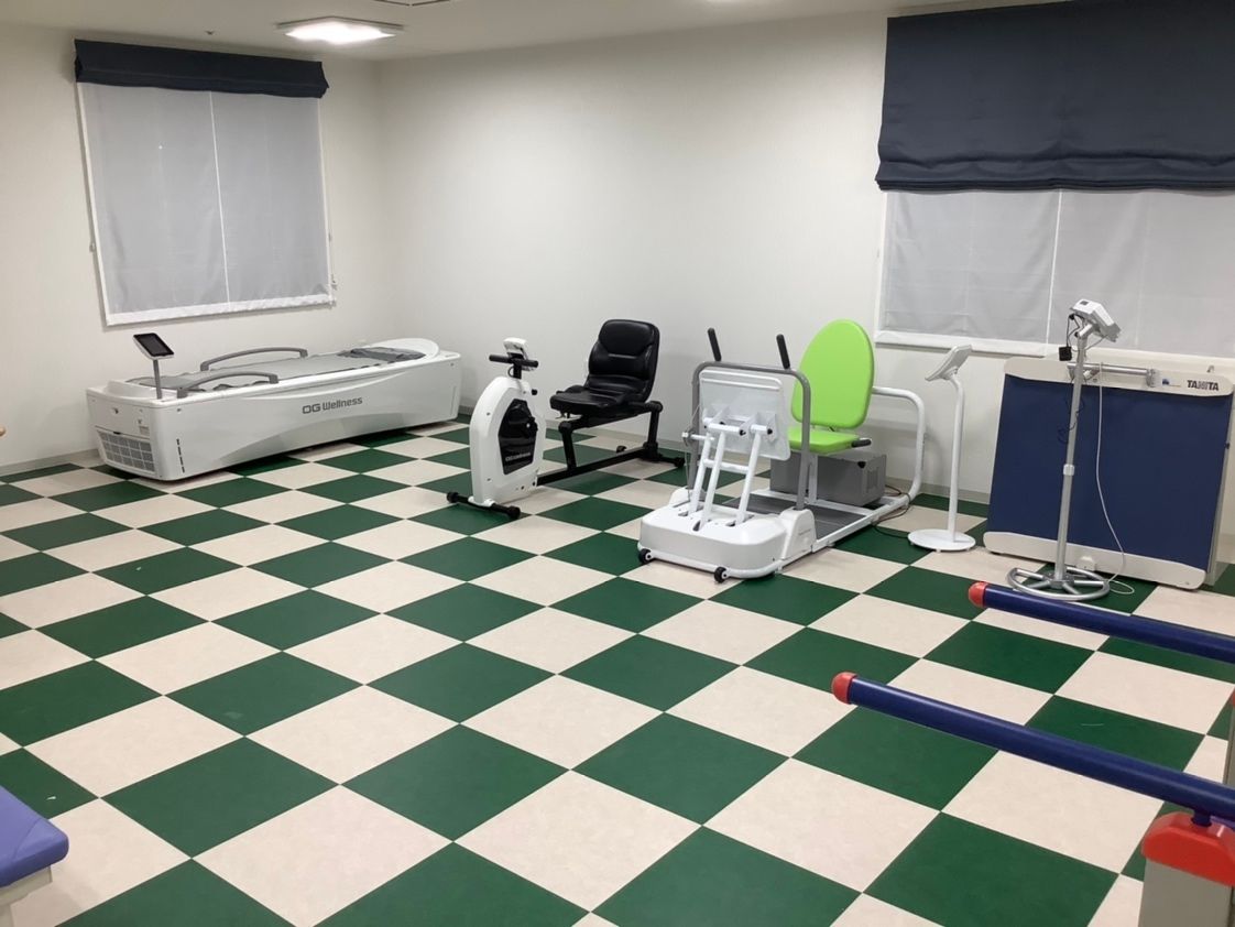 多彩な器具がありリハビリをおこなえます。