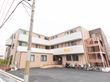 3階建ての高齢者施設の外観