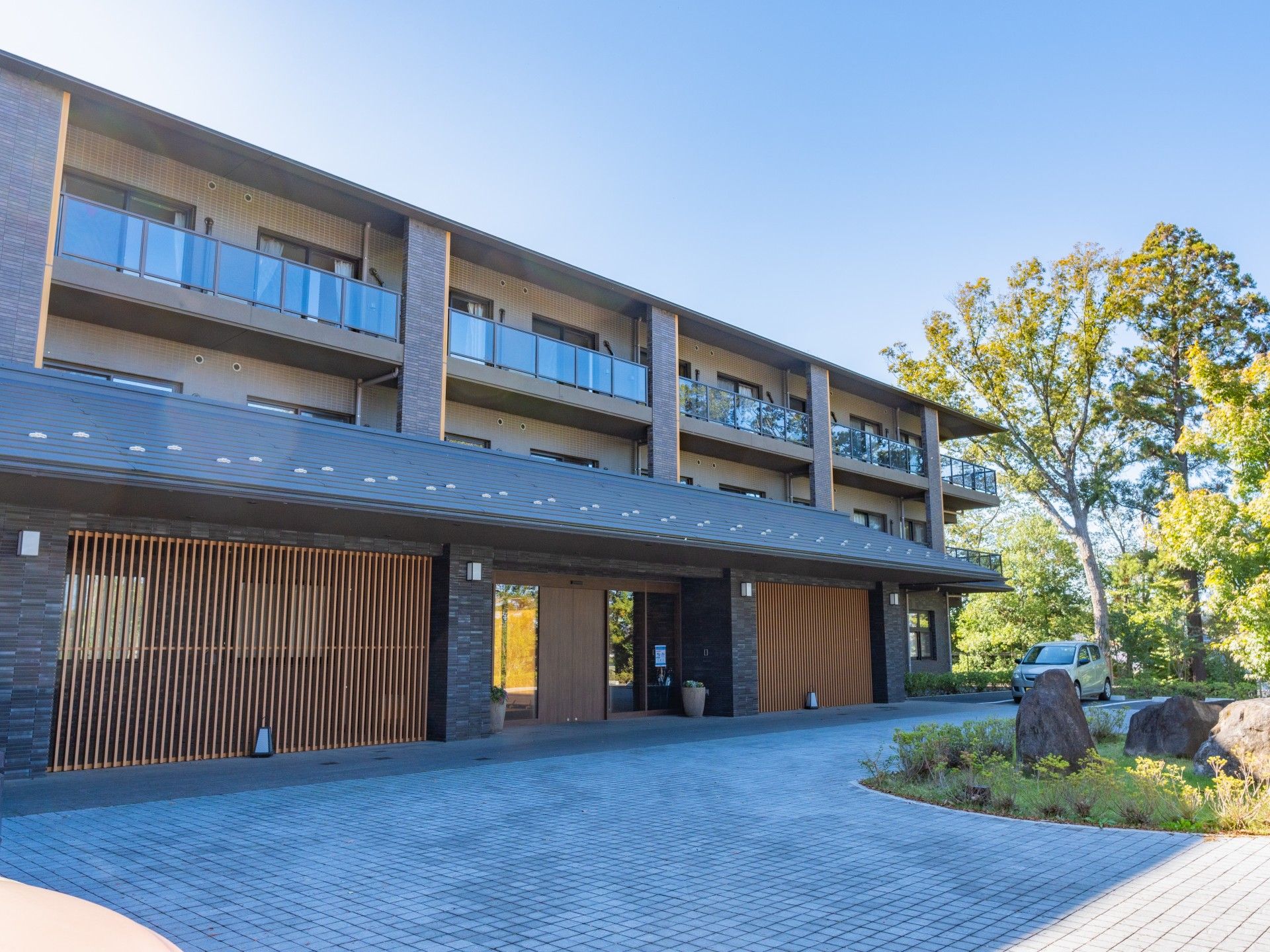 ニチイメゾン 松ヶ丘公園