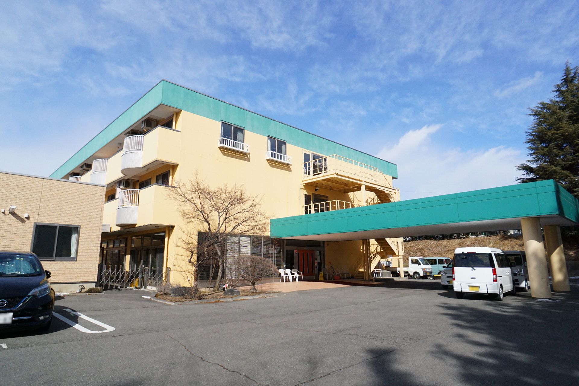 駐車場が広く、家族や親せきが車で通いやすい介護施設