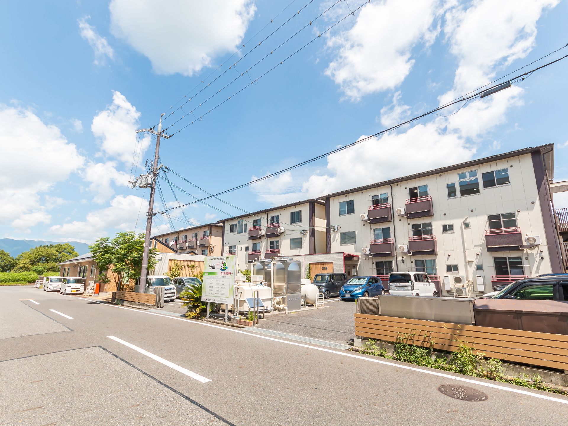 駐車場のある高齢者向け住宅