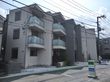 モダンな建物の外観