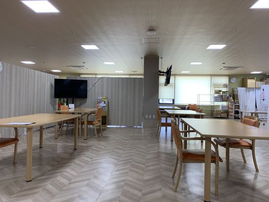 ラウンジ