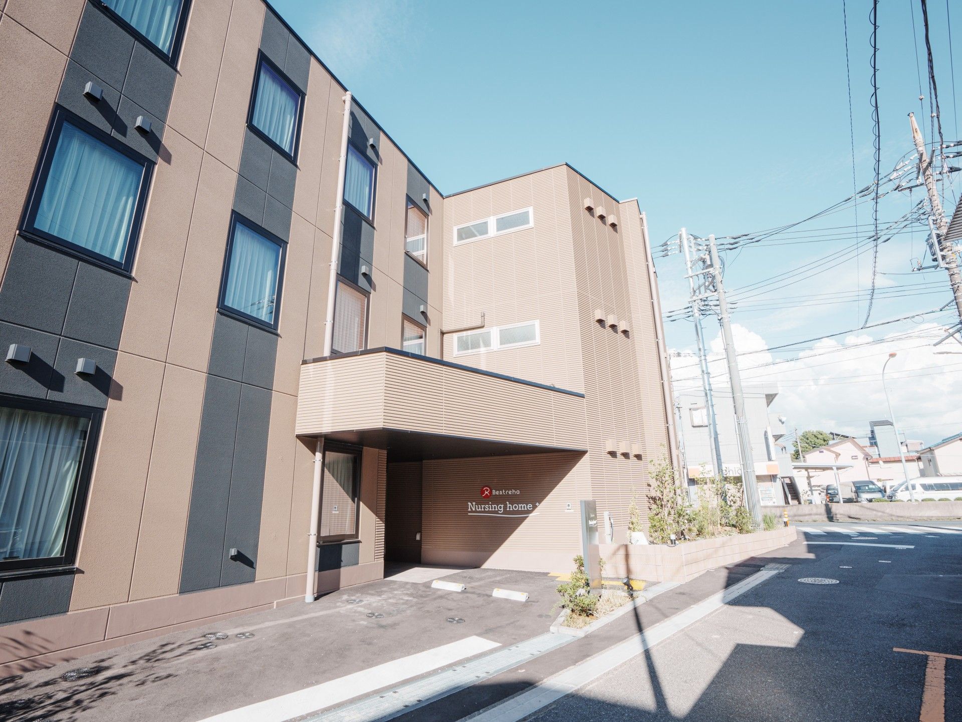 3階建ての建物