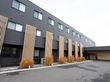モダンな建物の外観