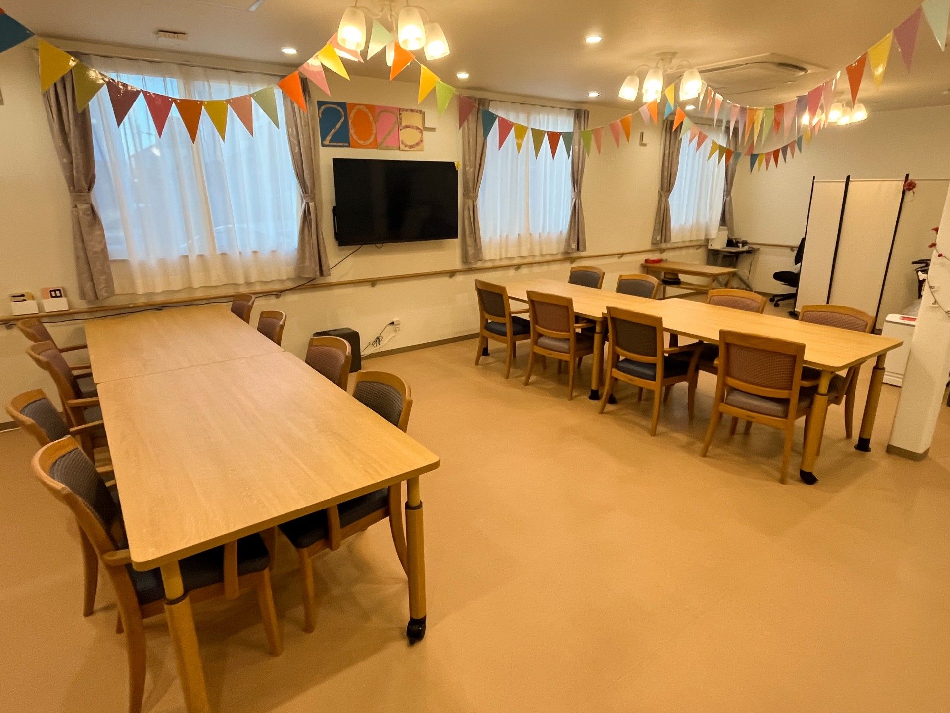 カラフルな飾りのある部屋