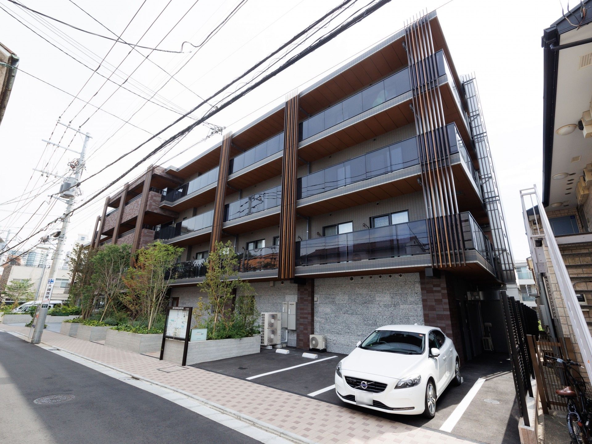 駐車場付きの施設