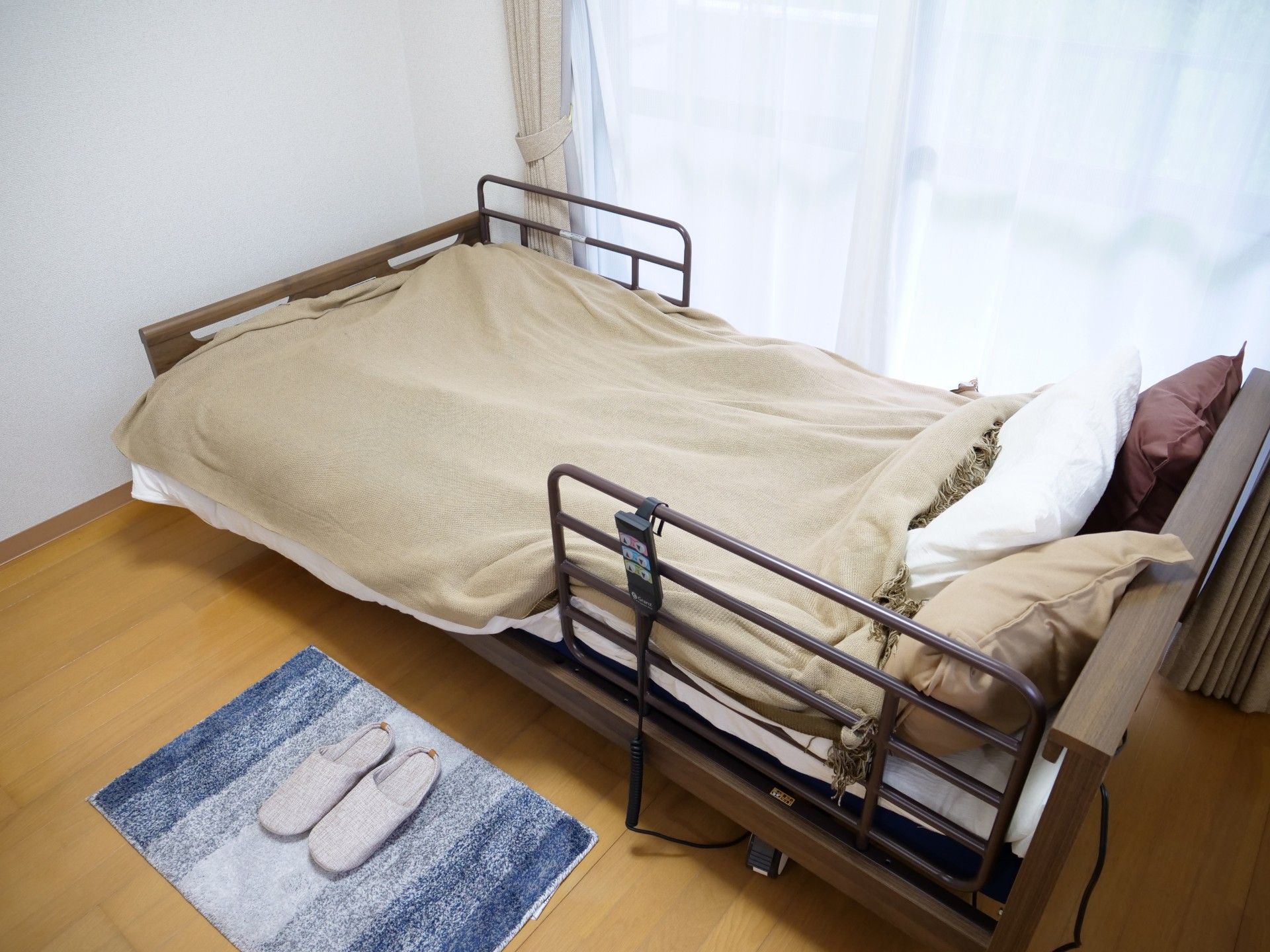 居心地の良い個室のベッド