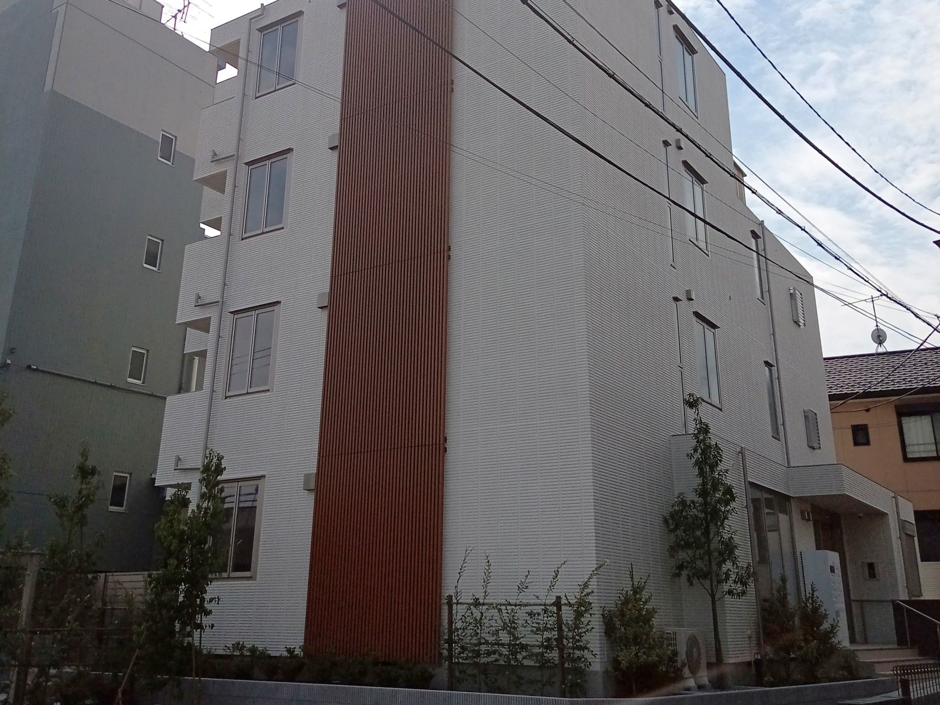 清潔感のある建物の外観