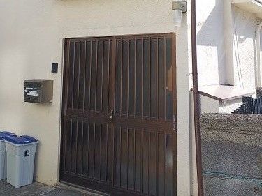 施設の入口