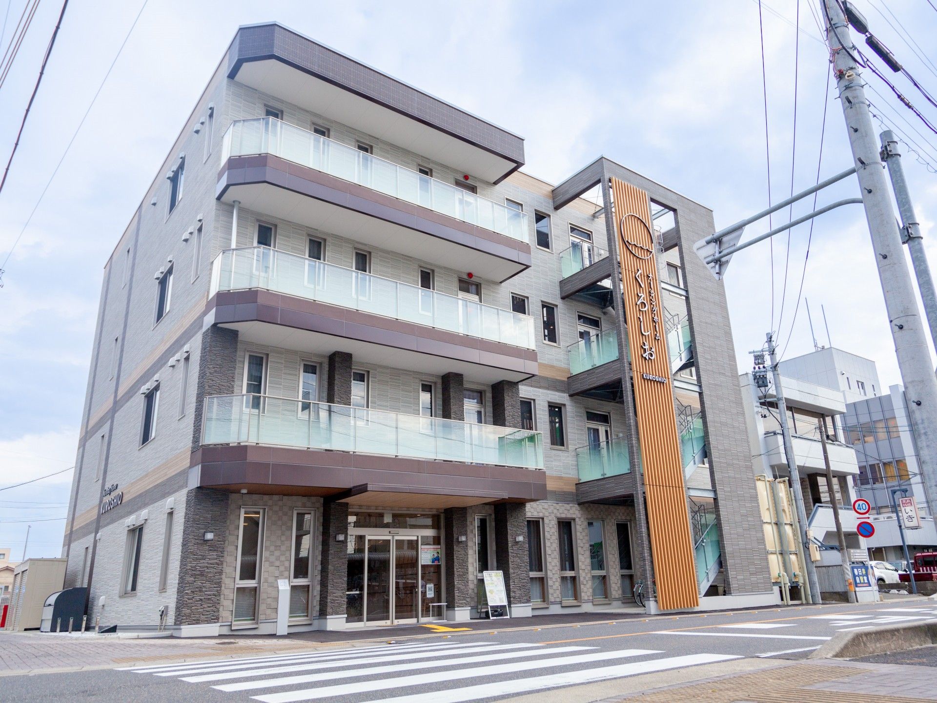 4階建ての外観