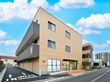 三階建ての建物外観