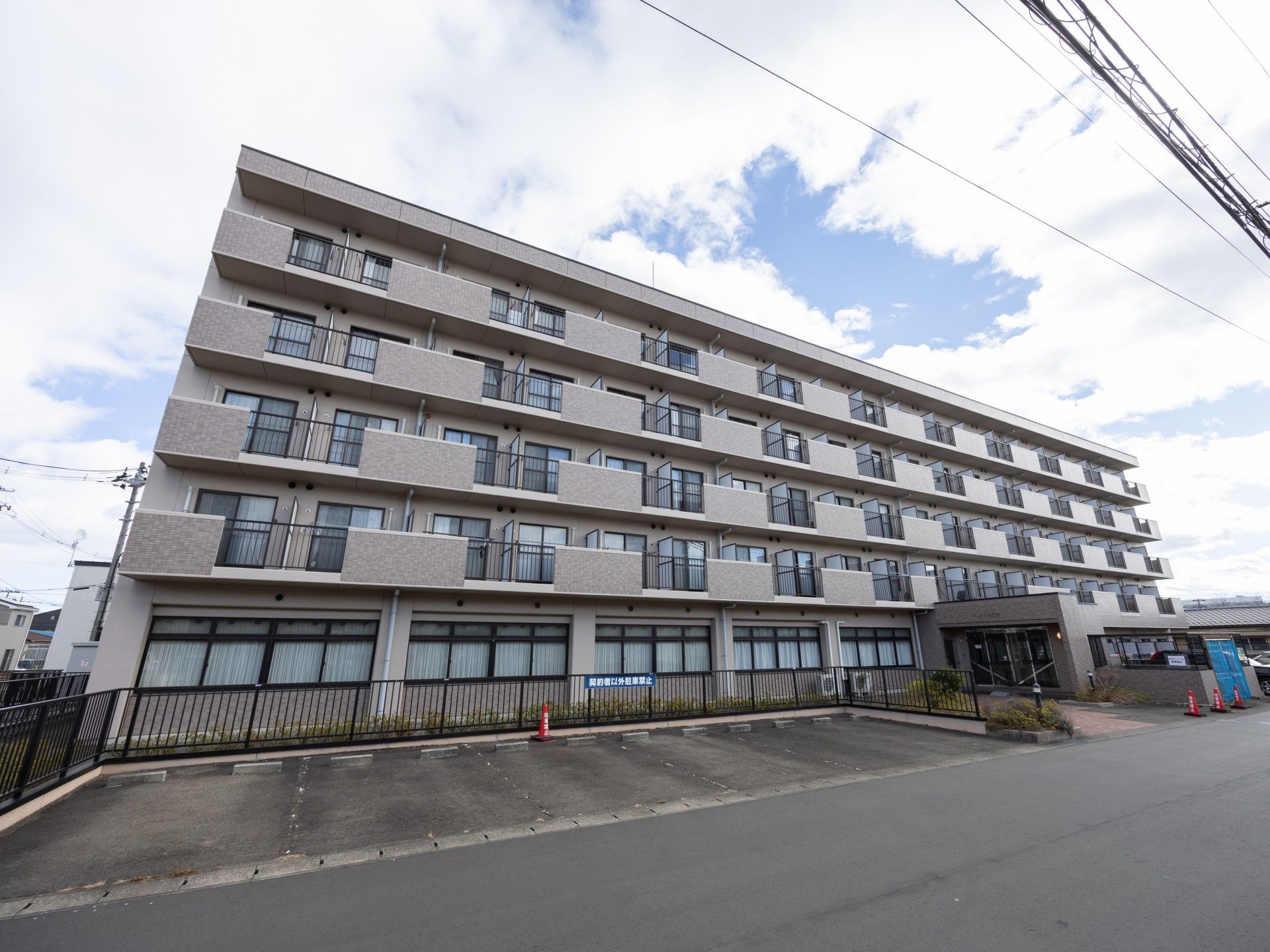外観の建物